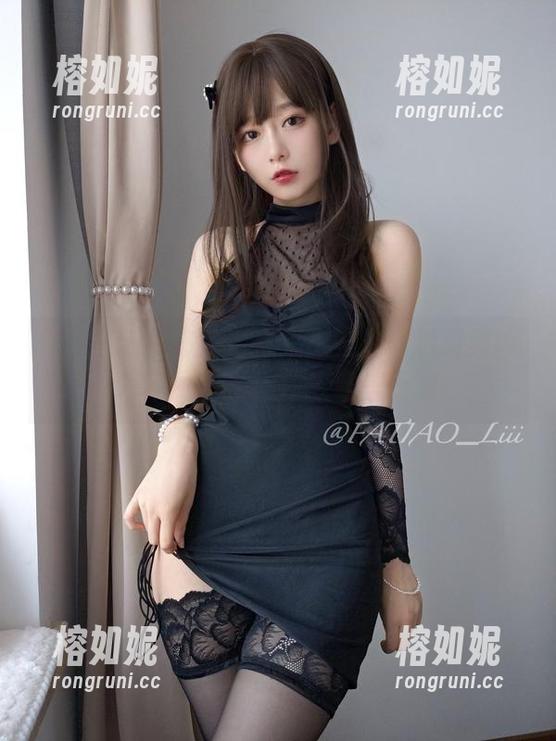 作品集新动态！迷之呆梨穿着半透明黑丝吊带女仆装，让人联想无限