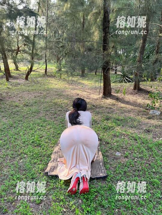 微密圈 - 迷人的五姨太的和服：最新分享，这种迷人的气质让我直想追求。