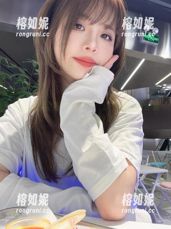 躲进闪月半的色彩世界：涉谷凛美图合集，一览无余！
