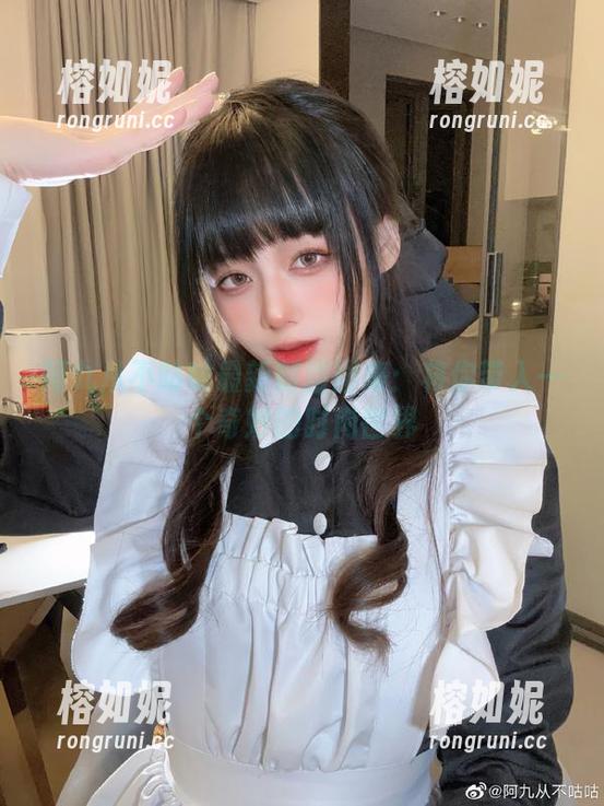 阿九从不咕咕最新制服图集：将你带入一个奇妙的时尚世界