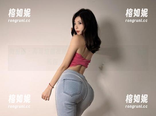 微密圈 - 高清瑜伽视角：陈妮妮UNI的作品集，不止是瑜伽，还有点小诱惑呢！