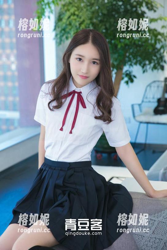 青豆客 - Kiren_程程程牛仔裤写真：下载她的风格，让你也想穿上牛仔装！